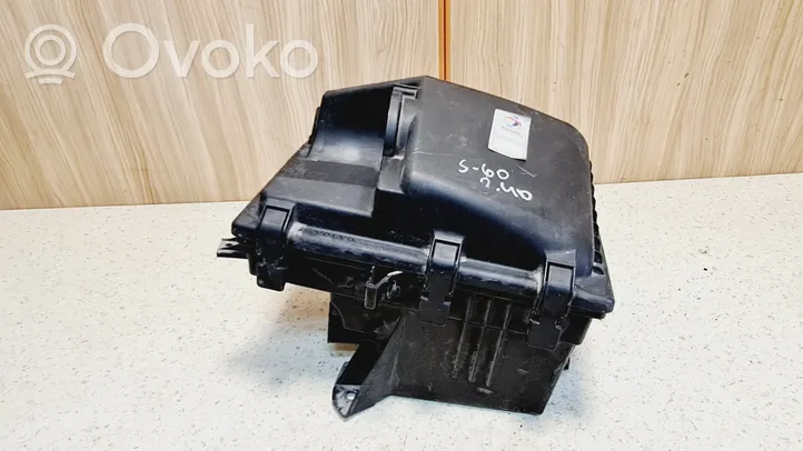 Volvo S60 Oro filtro dėžė 8626061