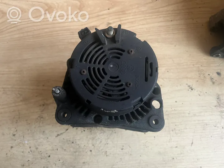 Audi 80 90 S2 B4 Generatore/alternatore 037903025C