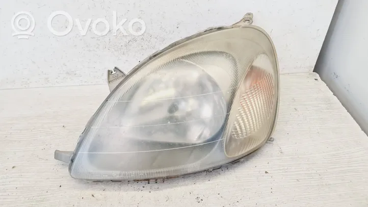 Toyota Yaris Headlight/headlamp 52002