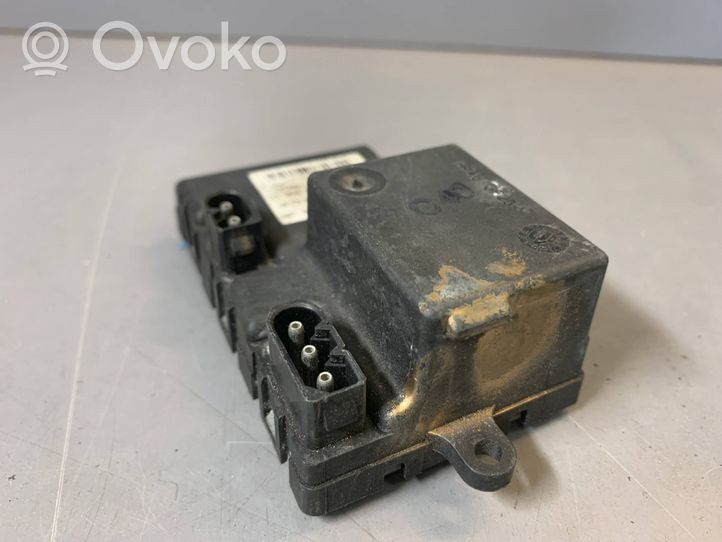 BMW 5 E39 Motorino ventola riscaldamento/resistenza ventola 6988425