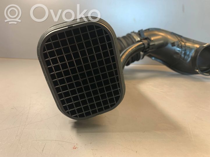 13717800078 BMW 7 F01 F02 F03 F04 Luftansaugkanal-Teil, 190.00 € | RRR 