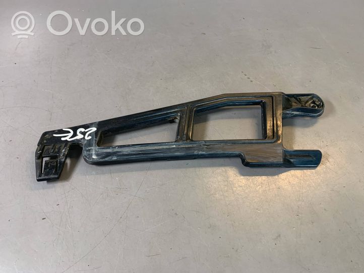 BMW X5 E70 Staffa di rinforzo montaggio del paraurti posteriore 7185986