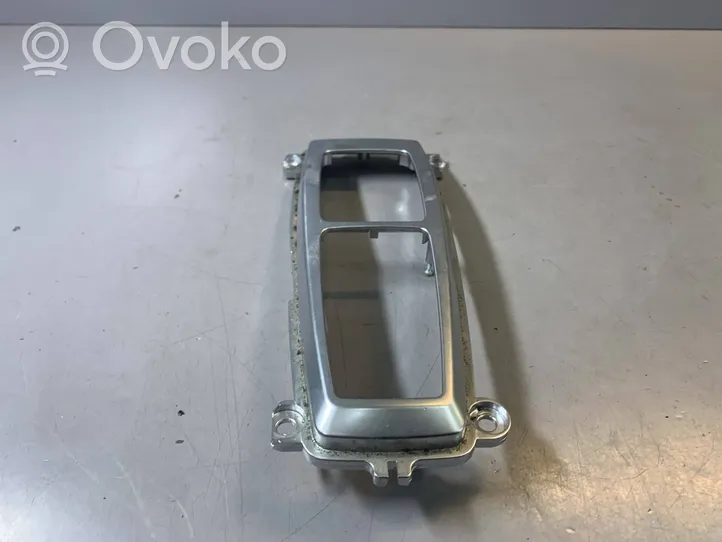 BMW X5 E70 Ramka drążka zmiany biegów 6975467