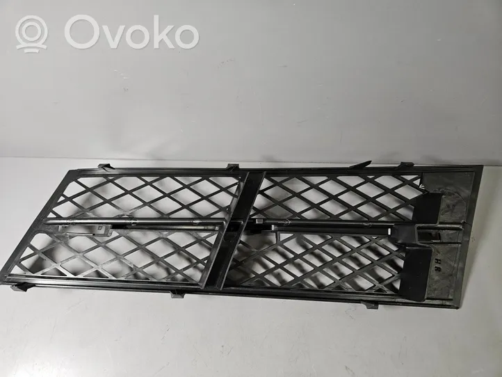 BMW 5 F10 F11 Grille inférieure de pare-chocs avant 7200698