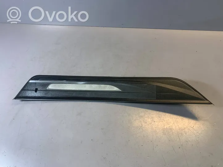 BMW 5 F10 F11 Galinio slenksčio apdaila (vidinė) 51477203604