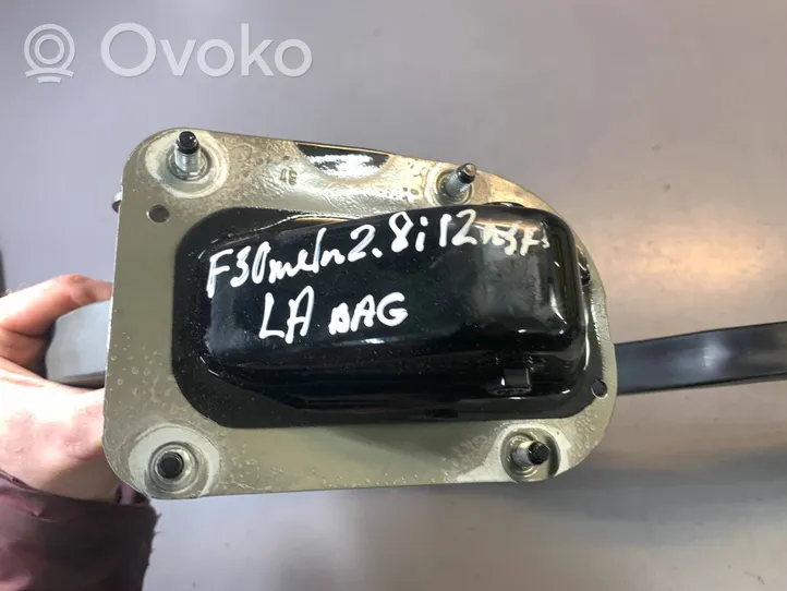 BMW 3 F30 F35 F31 Aizmugurējā pārsega eņģe (-ess) 41007255638