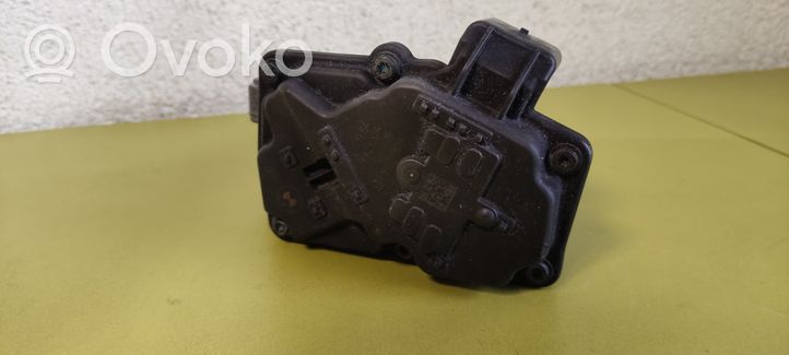 BMW 5 G30 G31 Clapet d'étranglement 8623324