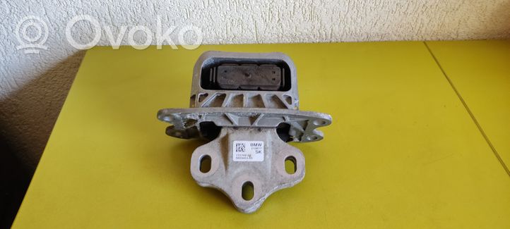 BMW X1 F48 F49 Supporto della scatola del cambio 6853453