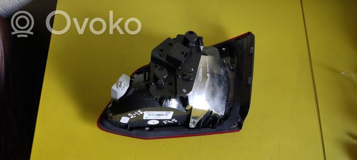 BMW 2 F45 Lampy tylnej klapy bagażnika 7461477