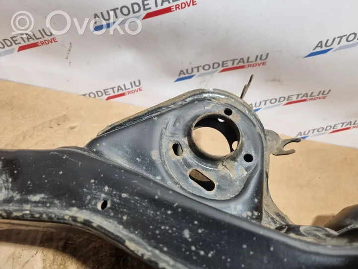 BMW X2 F39 Pivot de moyeu arrière 6851579