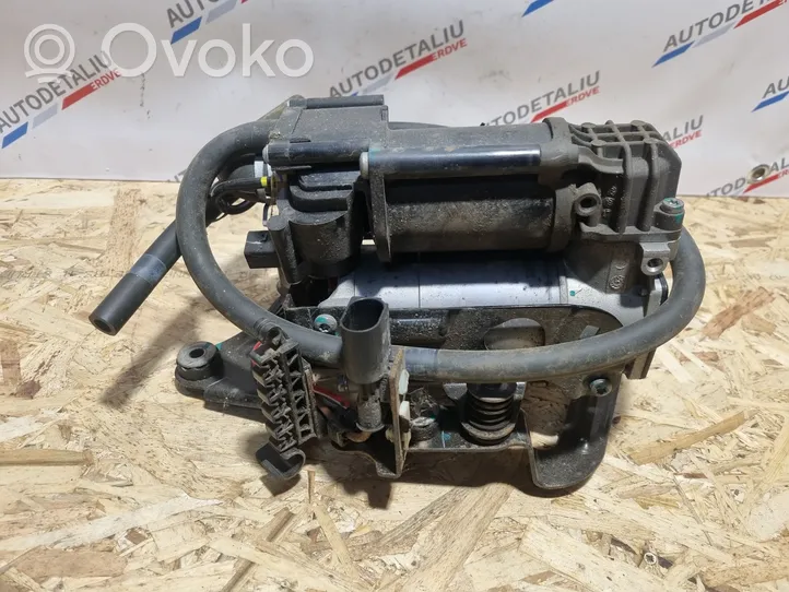 BMW 5 G30 G31 Compressore/pompa sospensioni pneumatiche 6886721