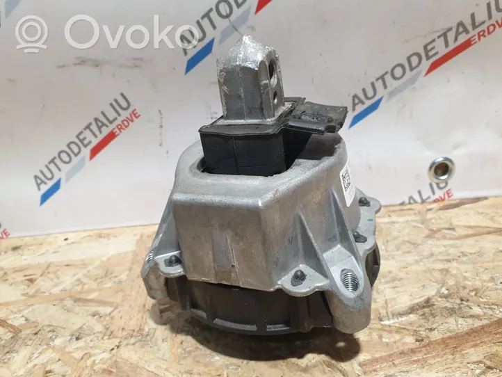 BMW 3 G20 G21 Supporto di montaggio del motore 7581620