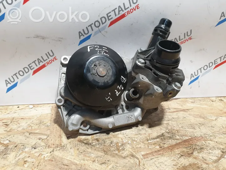 BMW 4 F32 F33 Pompe de circulation d'eau 8591016