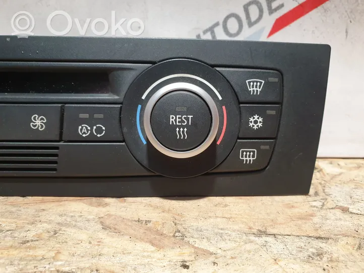 BMW 1 E82 E88 Oro kondicionieriaus/ klimato/ pečiuko valdymo blokas (salone) 9182287