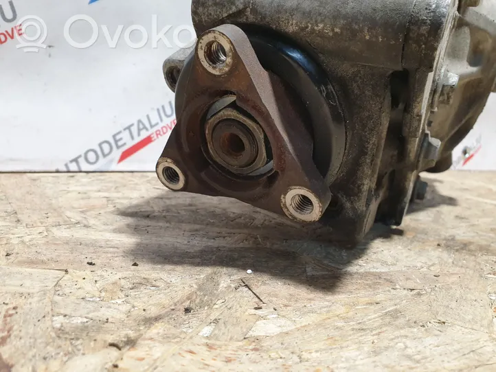 BMW X5 E70 Priekšējais reduktors 7552533