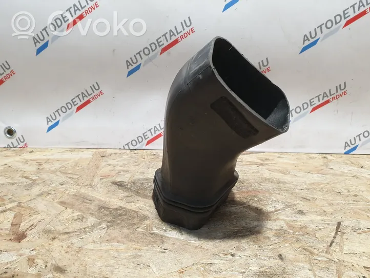 BMW X1 E84 Air intake duct part 7798876