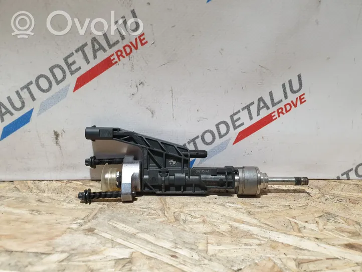 BMW X1 F48 F49 Fuel injector 8656548