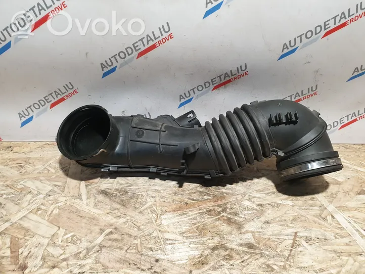 BMW 1 E82 E88 Turbo air intake inlet pipe/hose 7804846