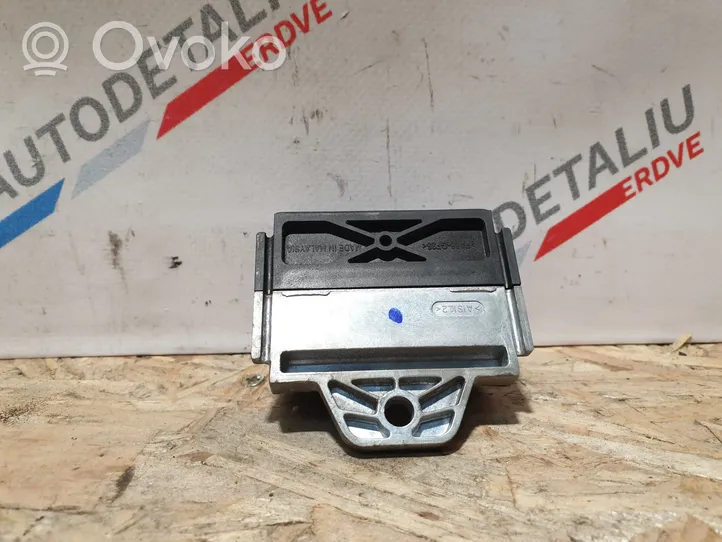 BMW X1 F48 F49 Hehkutulpan esikuumennuksen rele 8514120