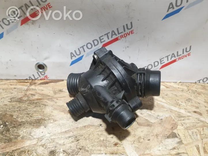 BMW Z4 E89 Boîtier de thermostat / thermostat 7549476