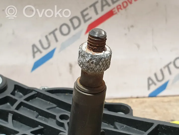 BMW X5 E70 Moteur d'essuie-glace arrière 6942165