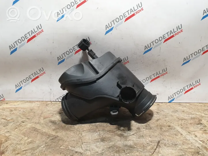 BMW 1 F20 F21 Risuonatore di aspirazione 8513961