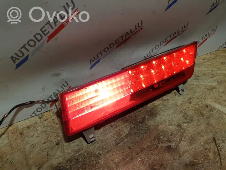 BMW 7 E65 E66 Lampy tylnej klapy bagażnika 8379690