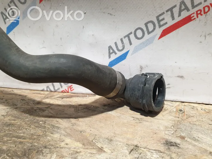 BMW 4 F32 F33 Tuyau de liquide de refroidissement moteur 4615722