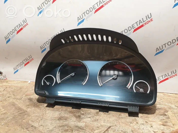 BMW 5 F10 F11 Speedometer (instrument cluster) 9312038