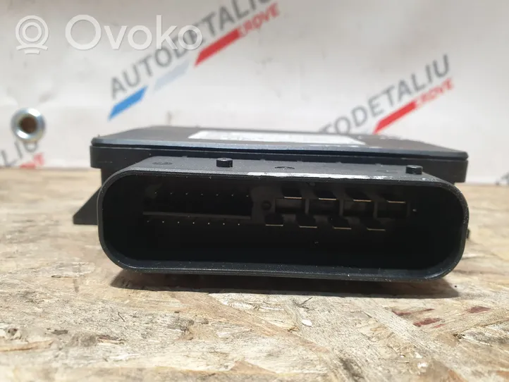 BMW 5 F10 F11 Moduł / Sterownik hamulca postojowego EMF 6798113