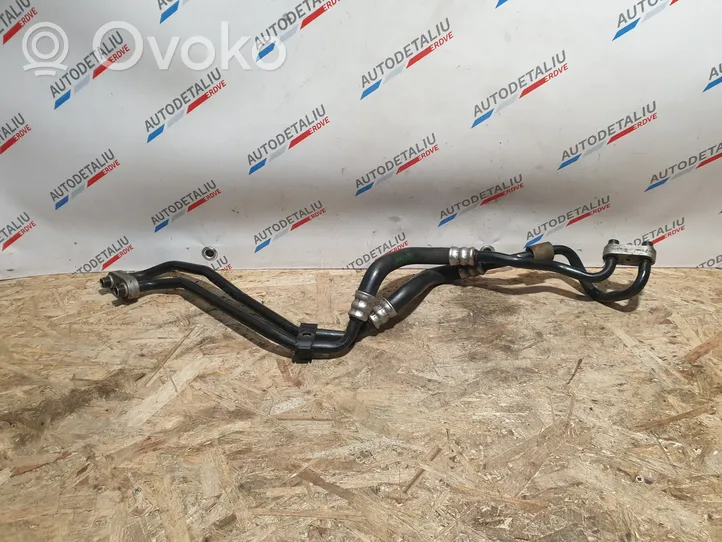 BMW 1 F20 F21 Oil cooling pipe 7639450