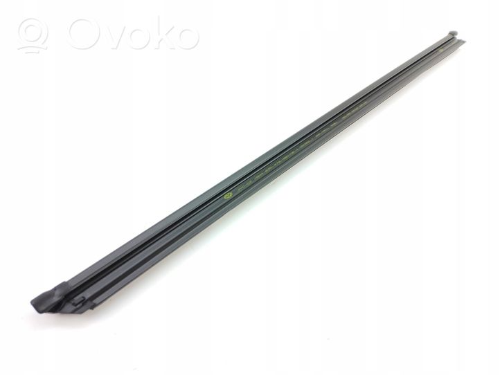 Volkswagen Golf VIII Rivestimento portiera posteriore (modanatura) 5H4839479