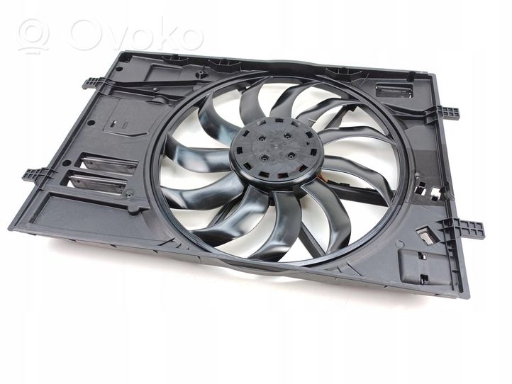 Volkswagen PASSAT B8 Ventilatore di raffreddamento elettrico del radiatore 5WA121203K