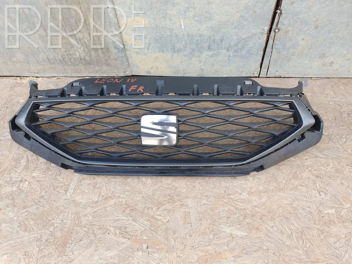 Seat Leon IV Maskownica / Grill / Atrapa górna chłodnicy 5FA853651G