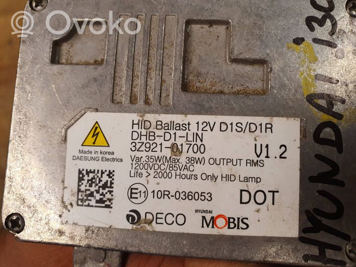 Hyundai i40 Moduł poziomowanie świateł Xenon 3Z921-01700