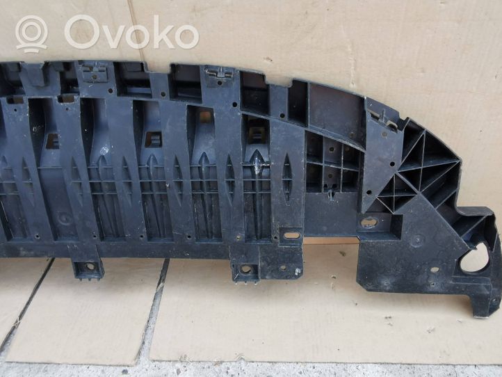 Renault Megane III Front bumper skid plate/under tray 622355333R