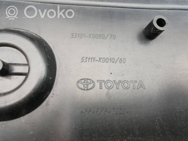 Toyota Yaris XP210 Etupuskurin ylempi jäähdytinsäleikkö 53101K0050