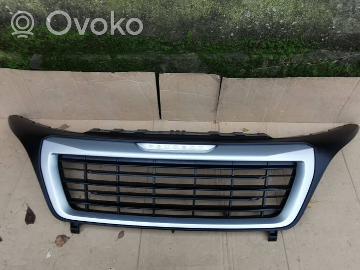 Peugeot Boxer Maskownica / Grill / Atrapa górna chłodnicy 1314847070