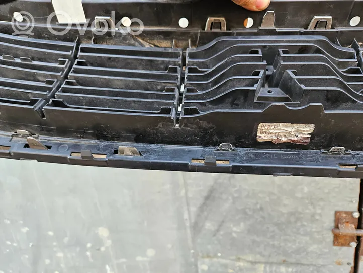 Peugeot 508 Front grill 9807631077