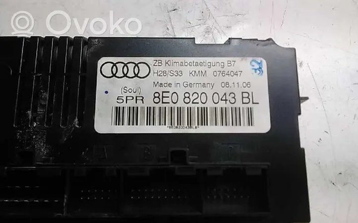 Audi A4 Allroad Ilmastoinnin ohjainlaite/moduuli 8E0820043BL