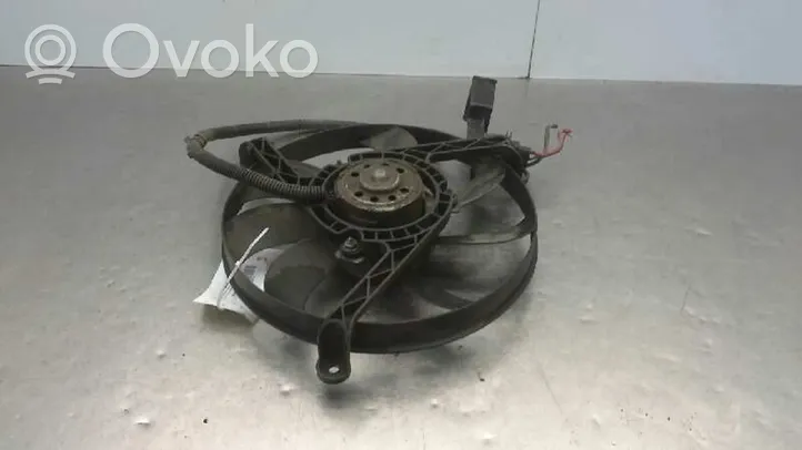 Seat Toledo II (1M) Ventilatore di raffreddamento elettrico del radiatore 1355D300169