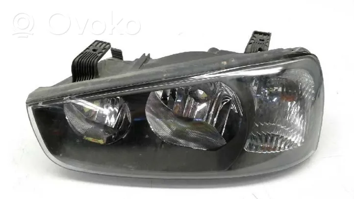 Hyundai Elantra Phare frontale 921032520L