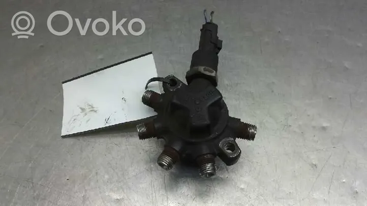 Nissan Almera Tino Cavi iniettore di carburante 8200057345