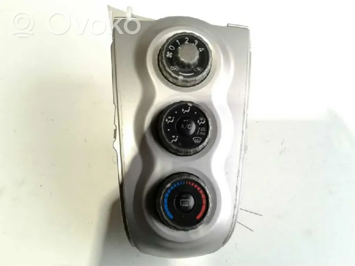 Toyota Yaris Centralina/modulo climatizzatore 554060D190