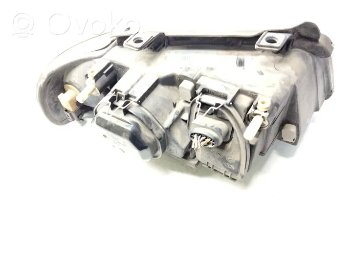 Audi A4 S4 B5 8D Phare frontale 8d0941003ak