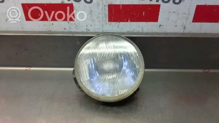 Mitsubishi Montero Lampa przednia 