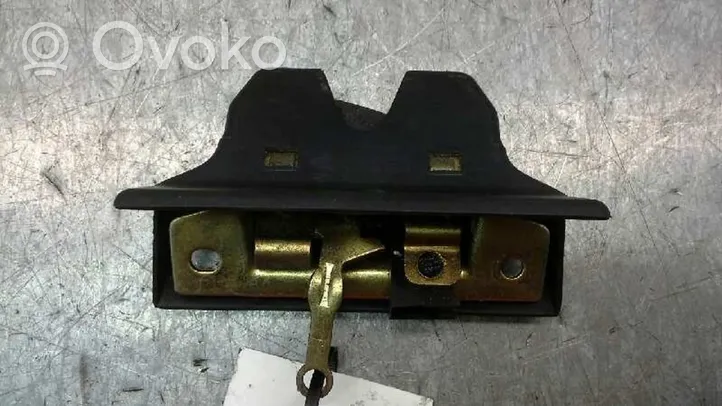 Renault Laguna I Tailgate lock latch 7700823676