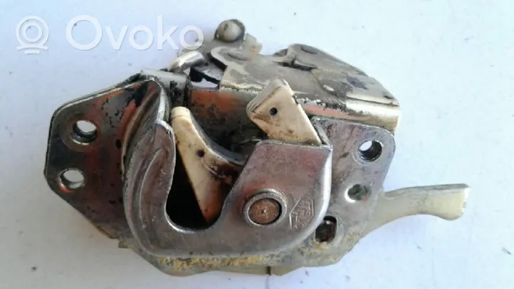 Seat Ibiza I (021A) Front door lock SE021521700A