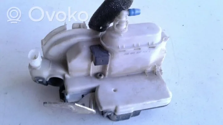 Volkswagen Polo III 6N 6N2 6NF Serratura portiera anteriore 6N1837016D