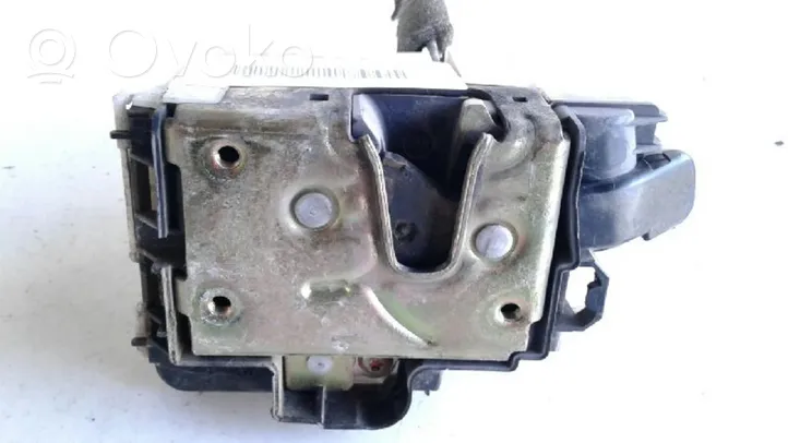 Volkswagen Polo III 6N 6N2 6NF Front door lock 6N1837016D